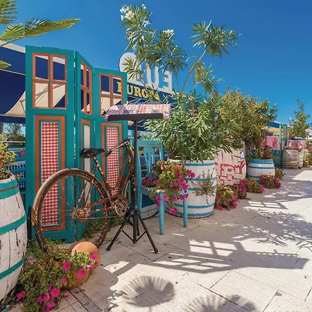 Apartamento Gorgeous In With Wifi Biograd Na Moru