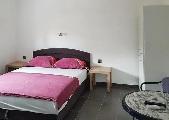 Апартаменты 1 Bedroom Lovely In Биоград-на-Мору
