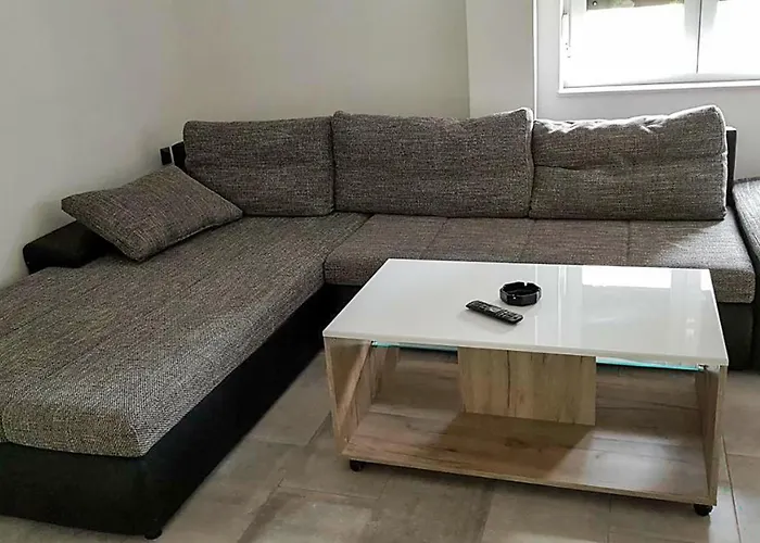 1 Bedroom Lovely In *